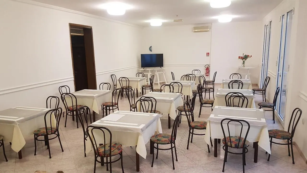 Hotel Acapulco 里米尼 3*,  意大利